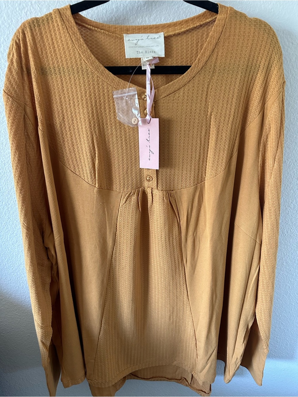 Evy’s Tree The Kiera Henley Top 2X NWT Turmeric Waffle Knit Boho